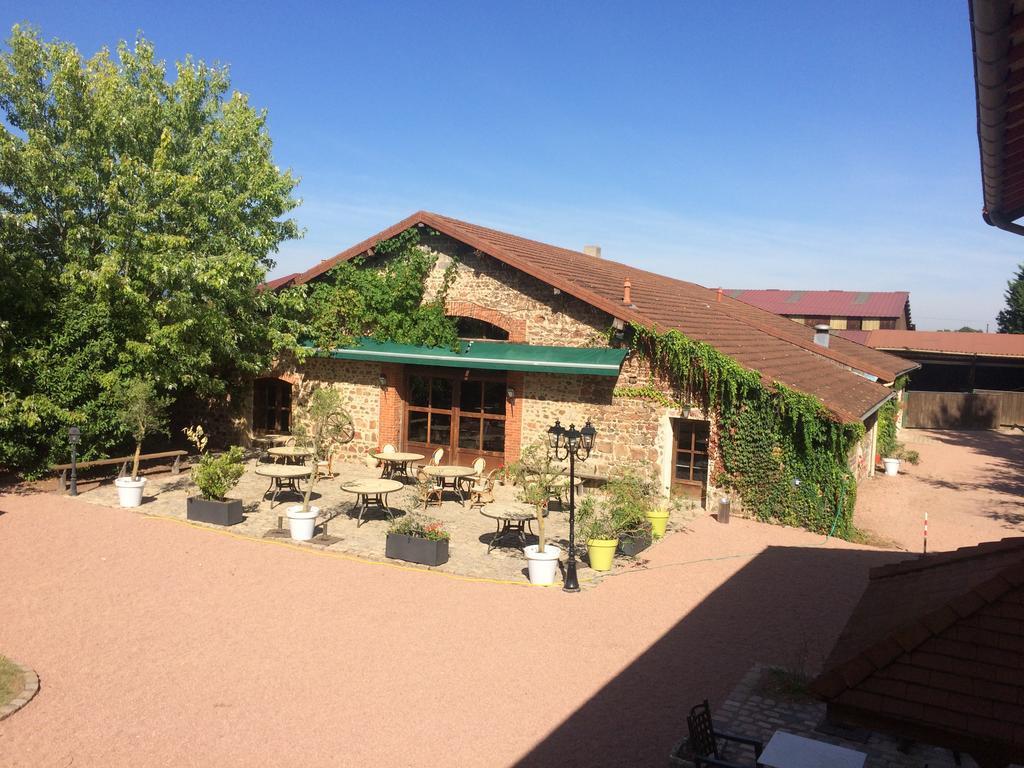 La Ferme Aux Biches Bed and Breakfast Commelle-Vernay Buitenkant foto